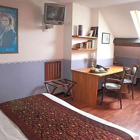 Des Celestins Hotel 3*