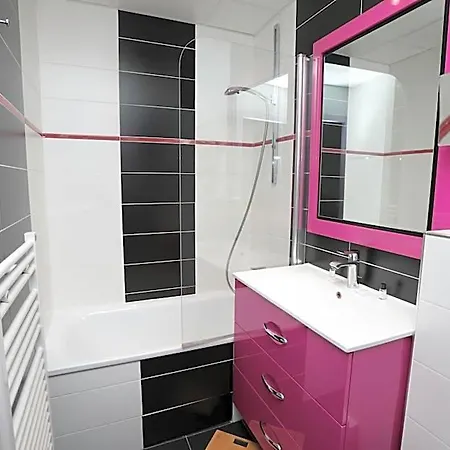 Hotel Des Celestins 3*