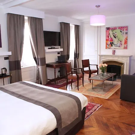 Hotel Des Celestins 3*